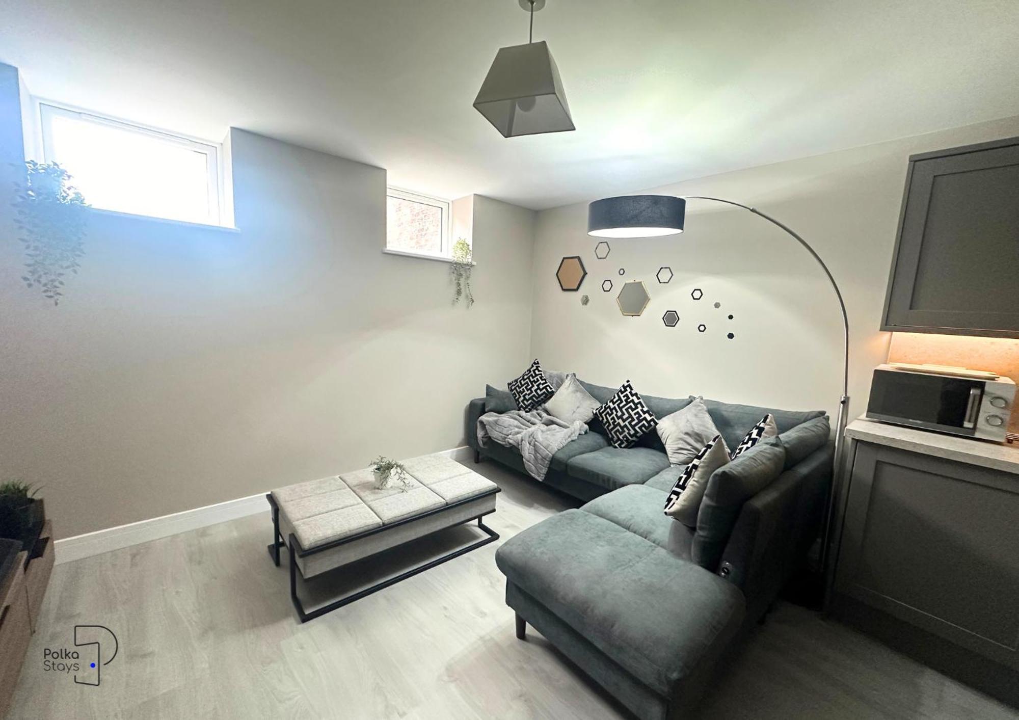Hanley, Stoke - Modern Spacious Apartments By Polkastays Exterior photo