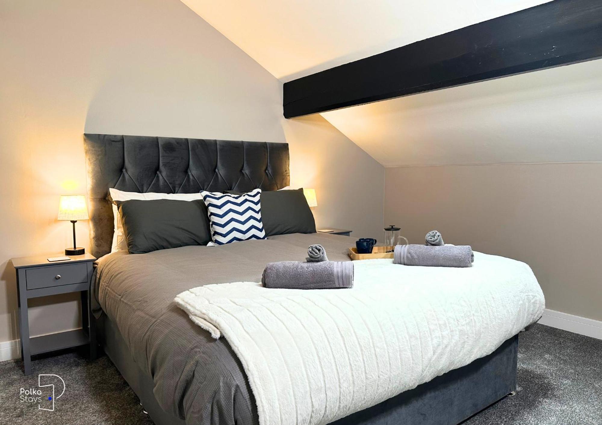 Hanley, Stoke - Modern Spacious Apartments By Polkastays Exterior photo